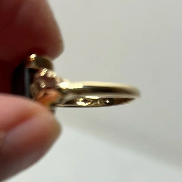 10K Yellow Gold VINTAGE HEMATITE RING - Picture 7 of 9
